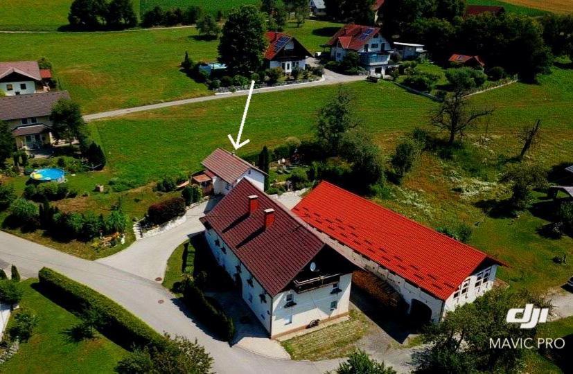 Ferienhaus Kaerntnergmiat Feldkirchen in Kärnten エクステリア 写真